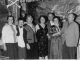 NN, Luise Dangel, Walter und Emma Dangel, Eugen Spitzer, Anna und Otto Eisele in der 'Louis-Ranch' (Gasthaus Löwen)