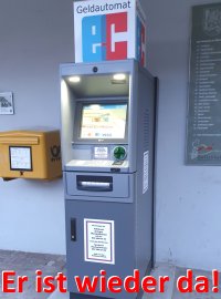 Geldautomat wieder da